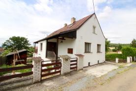 Prodej, rodinný dům 4+1, 593 m2, Břasy - Stupno