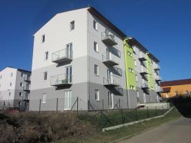 Pronájem, byt 1+kk, 32 m2, Zbůch, ul. Brigádnická
