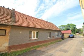 Cottage, Louny, Vroutek