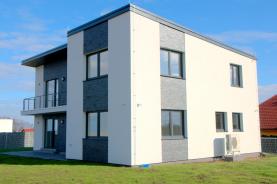 Prodej, rodinný dům, 242 m², Předboj