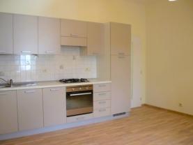 Pronájem bytu 2+kk, 45 m2, Mariánské Lázně, ul. B. Němcové