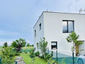 Pronájem řadového domu v Jenštejně, 93m²