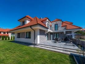 Prodej rodinného domu, 379 m², Mukařov, ul. Do Vrchu