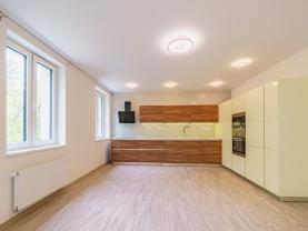 Pronájem bytu 3+kk, 90 m², Cheb, ul. Břehnická