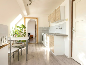 Prodej bytu 3+1, 65 m², Cvikov, ul. Komenského