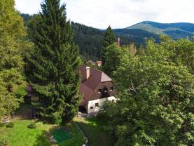 Prodej chalupy v Kořenově, Polubný 5+1 s pozemkem 2643 m2