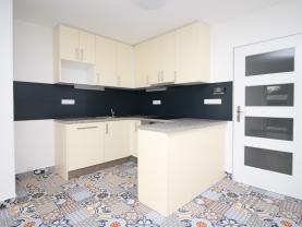 Pronájem bytu 3+kk, 65 m², Hradec Králové, ul. Malá