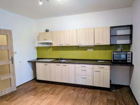 Pronájem bytu 2+1, 61 m², Opava, ul. Krnovská