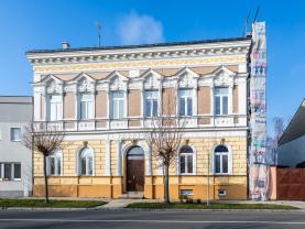 Prodej bytu 2+1, 60 m², Holešov, ul. nám. Svobody