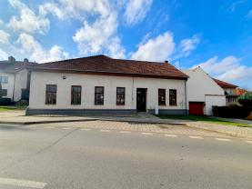 Prodej rodinného domu 282 m², pozemek 500 m², Ostrovačice