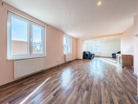 Prodej rodinného domu, 111 m², pozemek 1553 m², Pesvice