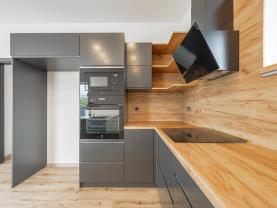 Prodej rodinného domu, 107 m², Tuklaty