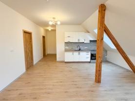 Pronájem bytu 3+kk, 85 m², Nový Bor, ul. Sklářská