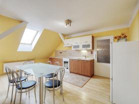 Prodej rodinného domu, 152 m², Bohy