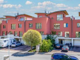 Prodej řadového domu 5+kk a 2+kk, 367 m², Praha 5 - Stodůlky