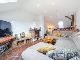 Prodej rodinného domu s provozovnou, 203 m², Kladno