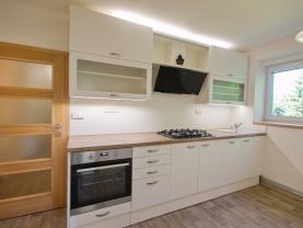 Pronájem bytu 3+1, 67 m², Rožnov pod Radhoštěm, ul. J.Fučíka