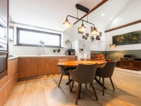 Prodej rodinného domu, 170 m², Pozlovice, ul. Hlavní