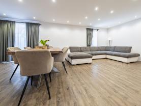 Prodej rodinného domu, 250 m², Oleška