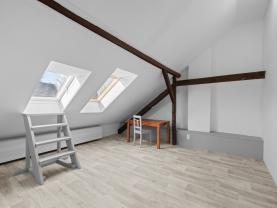 Pronájem bytu 2+1, 78 m², Velvary, ul. Chržínská