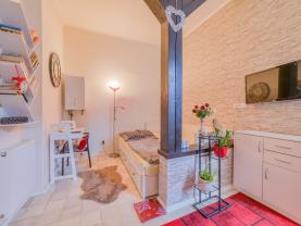 Prodej bytu 2+1, 57 m², Mariánské Lázně, ul. Nákladní