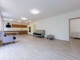 Prodej bytu 3+kk, 90 m², Cheb, ul. Břehnická