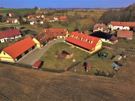 Prodej rodinného domu s penzionem, Nová Ves u Ml. Vožice