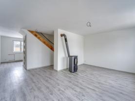 Prodej rodinného domu, 98 m², Pernarec