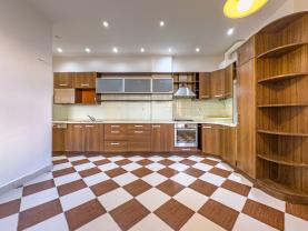 Prodej bytu 4+1, 127 m², Ostrava, ul. Veleslavínova