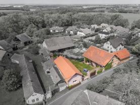 Prodej rodinného domu, 153 m², Všechromy