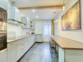 Prodej rodinného domu, 250 m², Černošice, ul. Komenského