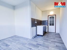 Pronájem bytu 2+1, 67 m², Rovná