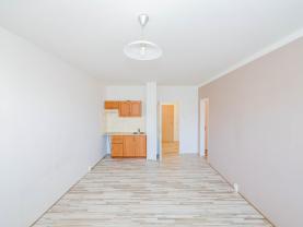 Pronájem bytu 1+kk, 29 m², Praha 5 - Hlubočepy, ul. Pivcova