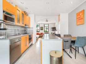 Prodej nájemního domu, 264 m², Velemín