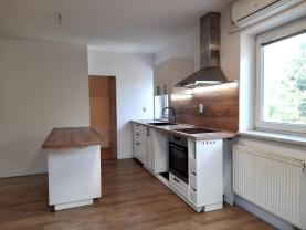 Pronájem bytu 3+1 v rodinném domě, 98 m², Poličná