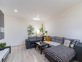 Prodej bytu 3+1, 60 m², Cheb, ul. Lomená