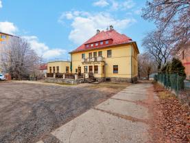 Prodej RD s restaurací a ubytováním, 664 m², Aš