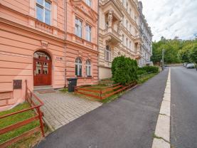 Prodej bytu 3+1, 97 m², Karlovy Vary, ul. Svahová