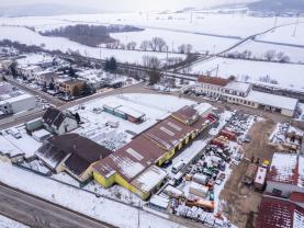 Komerční objekt v Čebíně