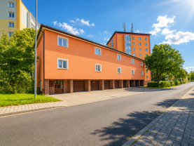 Prodej nájemního domu, 360 m², Nová Role, ul. Tovární