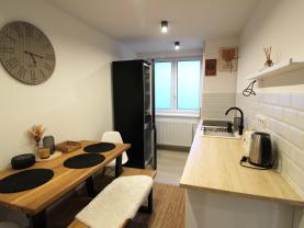 Pronájem bytu 2+1, 42 m², Měšice, zahrádka