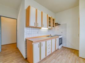 Pronájem bytu 2+1, 54m2, Cheb, ul. Osvobození