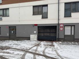 Pronájem garážového stání, 18 m², Plzeň, ul. Rejskova