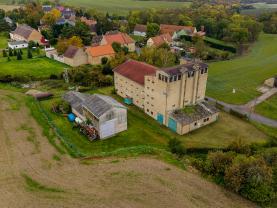 Prodej zemědělského objektu, 2000 m², Křešice, ul. Sedlec