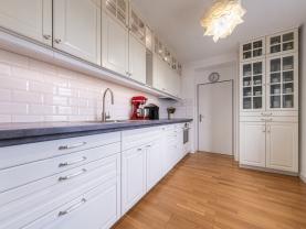 Prodej bytu 4+kk, 90 m², Jirny, ul. Zámecká