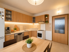 Prodej bytu 3+1, 74 m², Ostrava, ul. 30. dubna