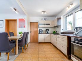 Prodej bytu 3+1, 93 m², Milovice, ul. Mírová