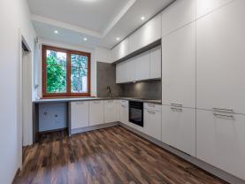 Pronájem bytu 2+1 v Karlových Varech, ul. 1. máje