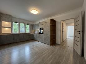 Pronájem bytu 3+kk, 56 m², Karviná, ul. tř. Těreškovové
