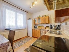 Prodej bytu 3+1, 67 m², Bor, ul. Nádražní